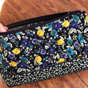 Elizabeth Austen makeup bag!